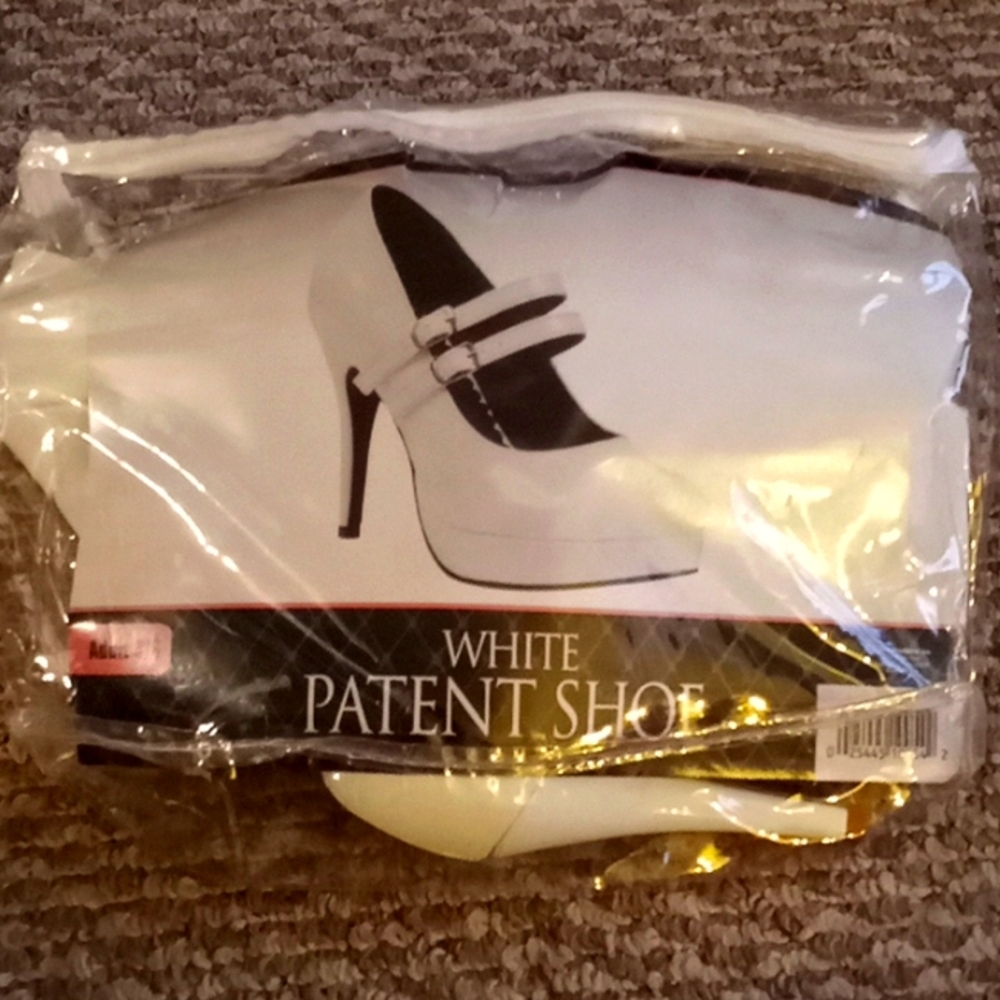 New white patent shoe heels